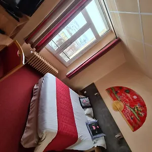 https://hotel-les-messageries.hotels-rhonealpes.com