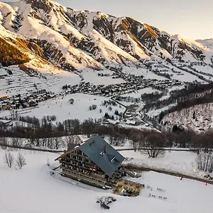 *** Hotel Les Cedres - - Restaurants - Francia